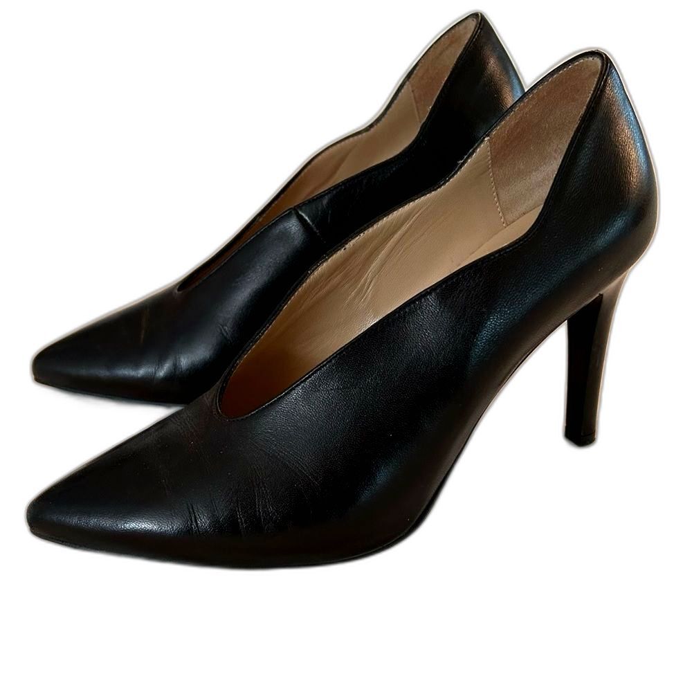 NeroGiardini Black Leather Pointed Toe Stiletto Pumps - Picture 4 of 8